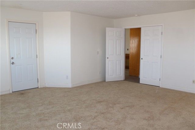 26180 Horizon Street, Apple Valley, CA 92308