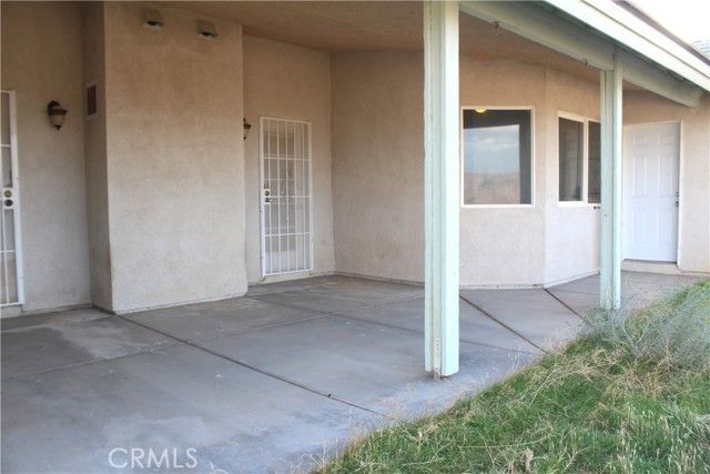 26180 Horizon Street, Apple Valley, CA 92308