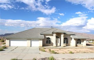 26180 Horizon Street, Apple Valley, CA 92308