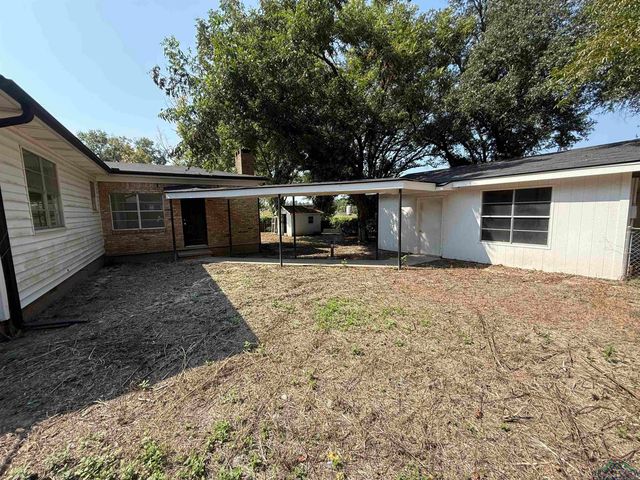 207 S Sun Camp, White Oak, TX 75693