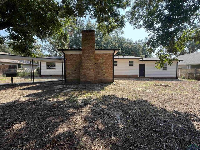 207 S Sun Camp, White Oak, TX 75693