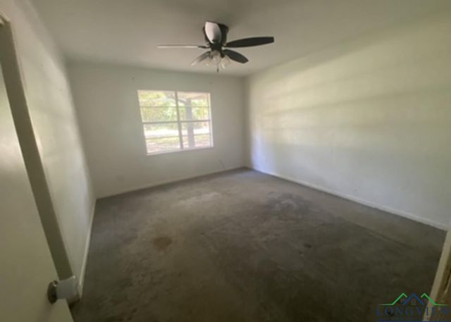 207 S Sun Camp, White Oak, TX 75693