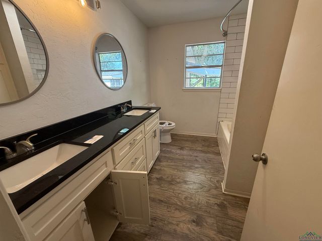 207 S Sun Camp, White Oak, TX 75693