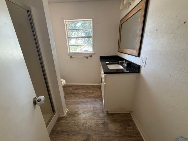 207 S Sun Camp, White Oak, TX 75693