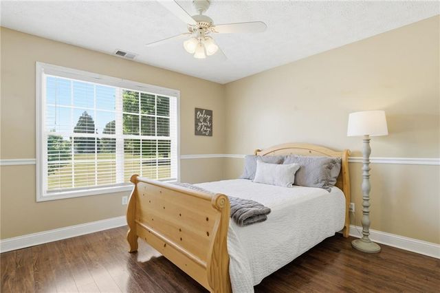 2334 Frettiesburg Drive, Rockmart, GA 30153