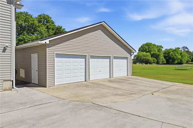 2334 Frettiesburg Drive, Rockmart, GA 30153