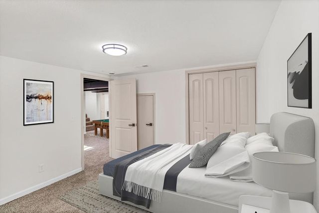 1223 W 32nd Street, Independence, MO 64055