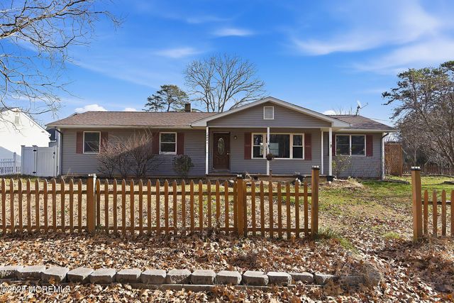 1000 Bismarck Street, Manchester, NJ 08759