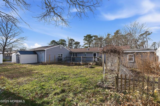 1000 Bismarck Street, Manchester, NJ 08759