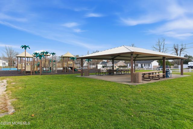 1000 Bismarck Street, Manchester, NJ 08759