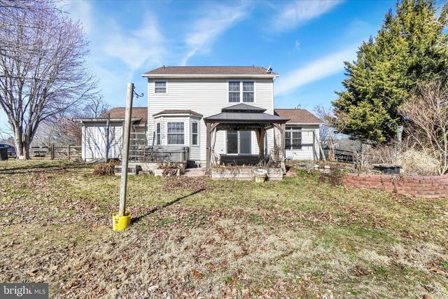 480 HOLLOW RD, Stewartstown, PA 17363