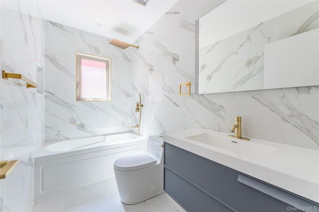 6431 138th Street, Flushing, NY 11367