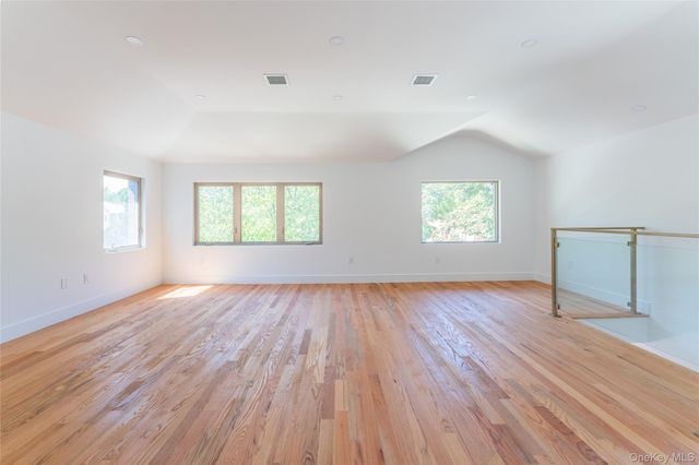 6431 138th Street, Flushing, NY 11367