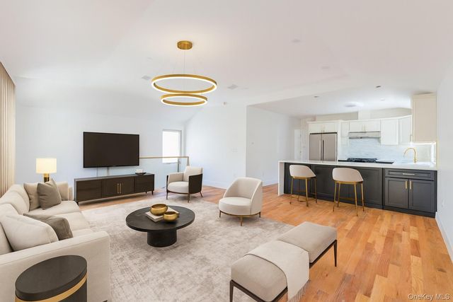 6431 138th Street, Flushing, NY 11367