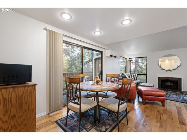 149 TREEHILL Loop, Eugene, OR 97405