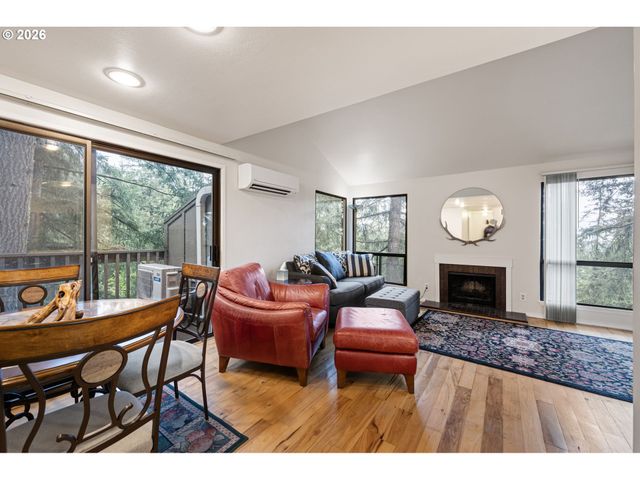 149 TREEHILL Loop, Eugene, OR 97405