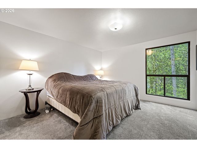 149 TREEHILL Loop, Eugene, OR 97405