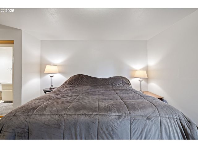 149 TREEHILL Loop, Eugene, OR 97405