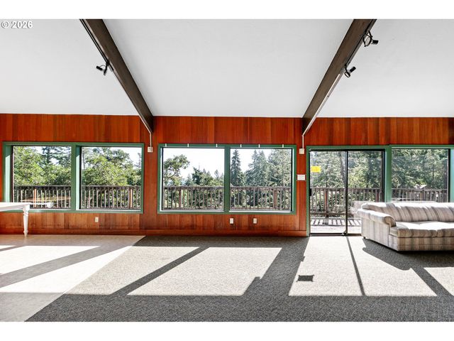 149 TREEHILL Loop, Eugene, OR 97405