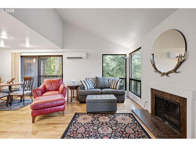 149 TREEHILL Loop, Eugene, OR 97405