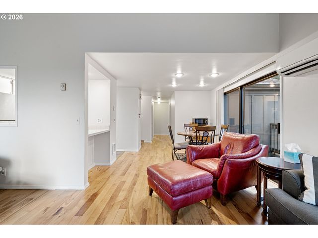 149 TREEHILL Loop, Eugene, OR 97405