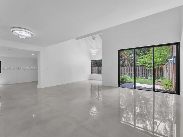 3427 Atlanta Dr, Hollywood, FL 33021