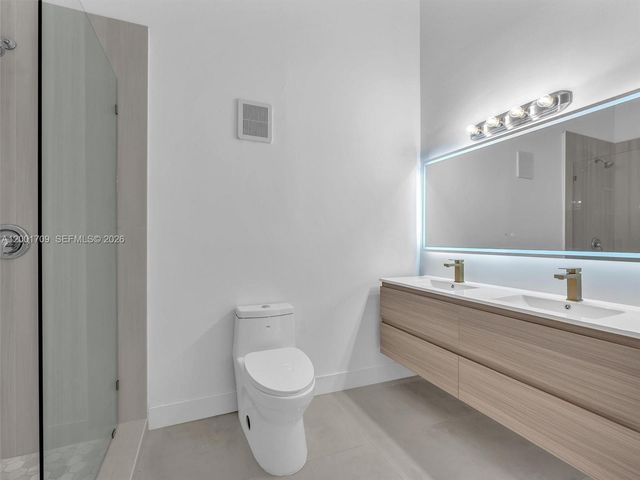 3427 Atlanta Dr, Hollywood, FL 33021