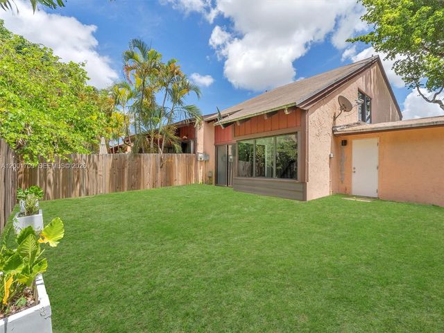 3427 Atlanta Dr, Hollywood, FL 33021