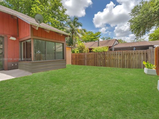 3427 Atlanta Dr, Hollywood, FL 33021