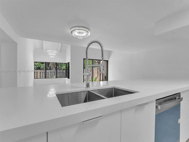 3427 Atlanta Dr, Hollywood, FL 33021