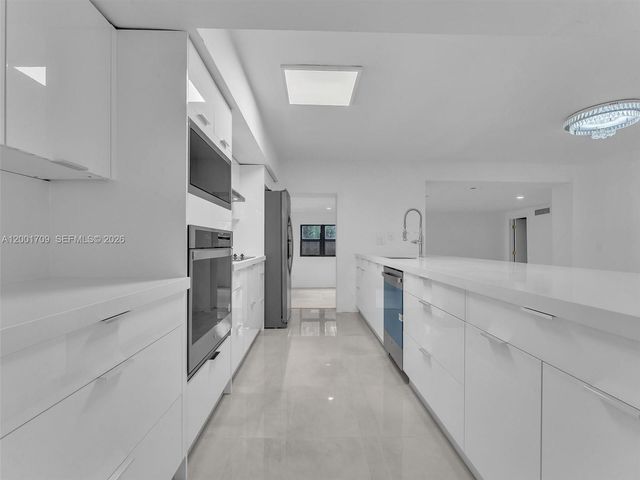 3427 Atlanta Dr, Hollywood, FL 33021