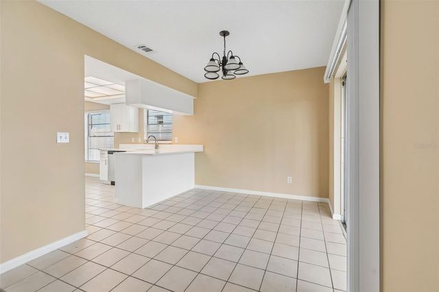 8301 IBERIA PLACE, Tampa, FL 33637