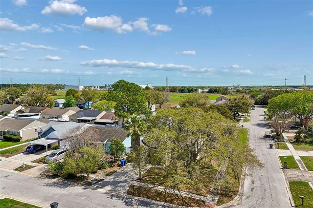 8301 IBERIA PLACE, Tampa, FL 33637