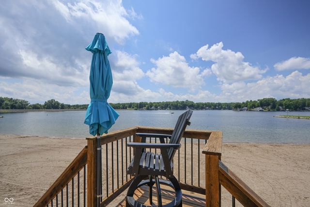 8167 Center Lake Road, Nineveh, IN 46164