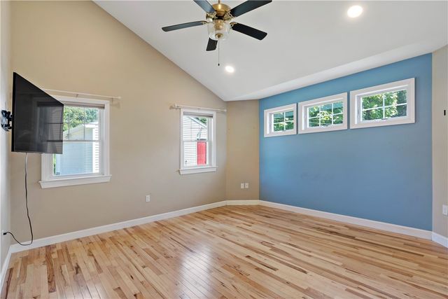813 South Road, South Kingstown, RI 02879
