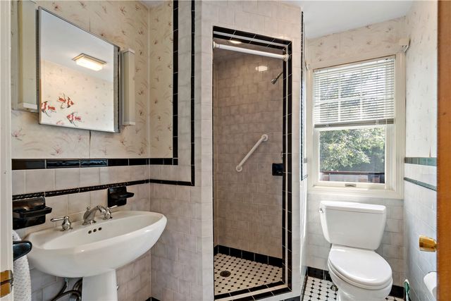813 South Road, South Kingstown, RI 02879