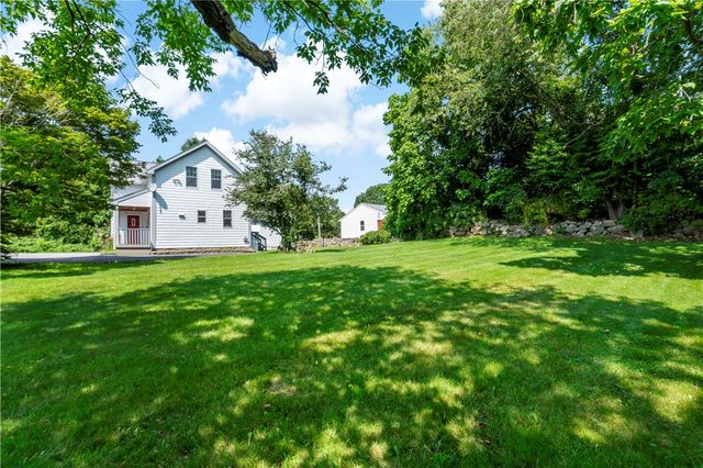 813 South Road, South Kingstown, RI 02879