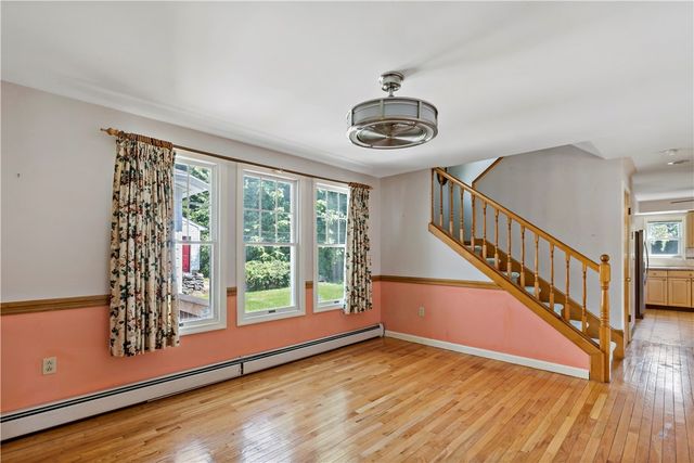 813 South Road, South Kingstown, RI 02879