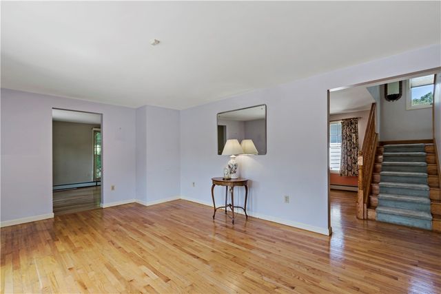 813 South Road, South Kingstown, RI 02879