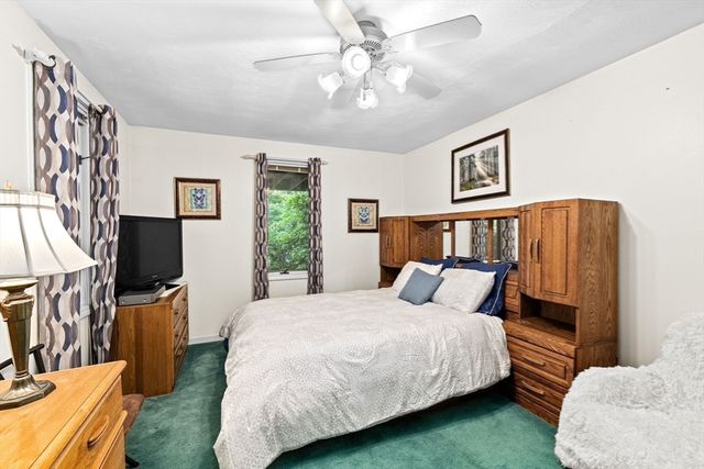 15 Nonantum Rd, Plymouth, MA 02360