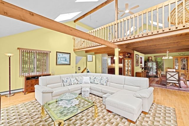 15 Nonantum Rd, Plymouth, MA 02360