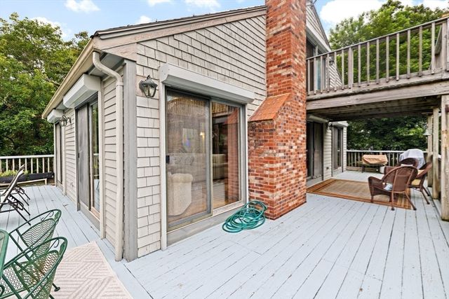 15 Nonantum Rd, Plymouth, MA 02360