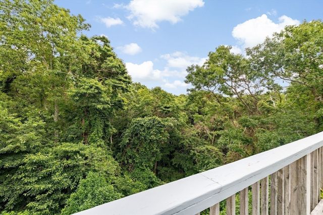 15 Nonantum Rd, Plymouth, MA 02360