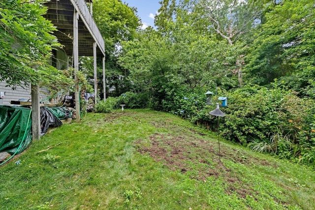 15 Nonantum Rd, Plymouth, MA 02360