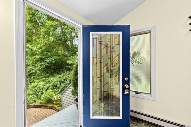 15 Nonantum Rd, Plymouth, MA 02360