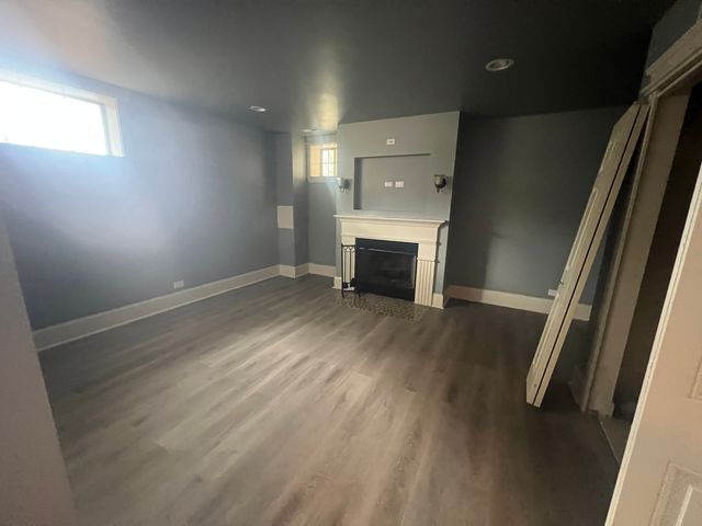 4956 S Vincennes Avenue 1W, Chicago, IL 60615