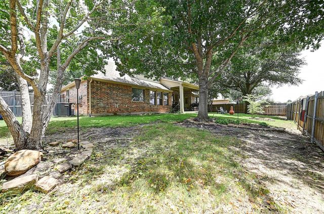 386 Phillips Court, Fate, TX 75087
