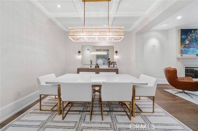 823 S Bundy Drive 110, Los Angeles, CA 90049