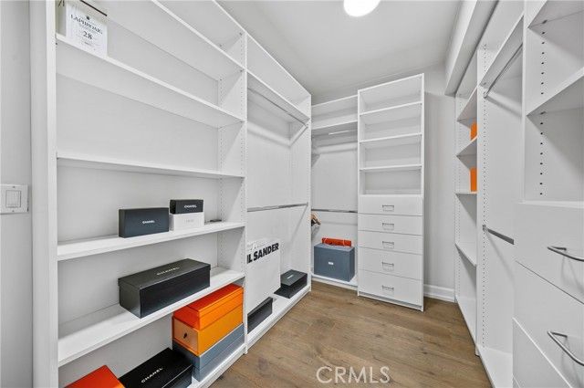 823 S Bundy Drive 110, Los Angeles, CA 90049