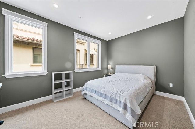 823 S Bundy Drive 110, Los Angeles, CA 90049